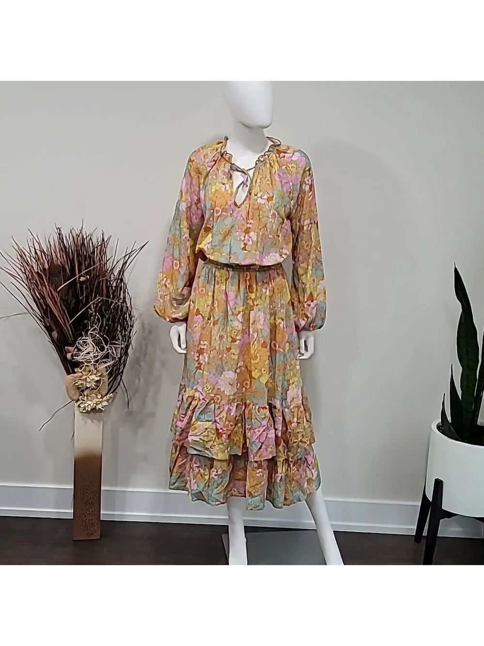 Show Me Your MuMu Cait Midi Dress - Picture 2 of 13